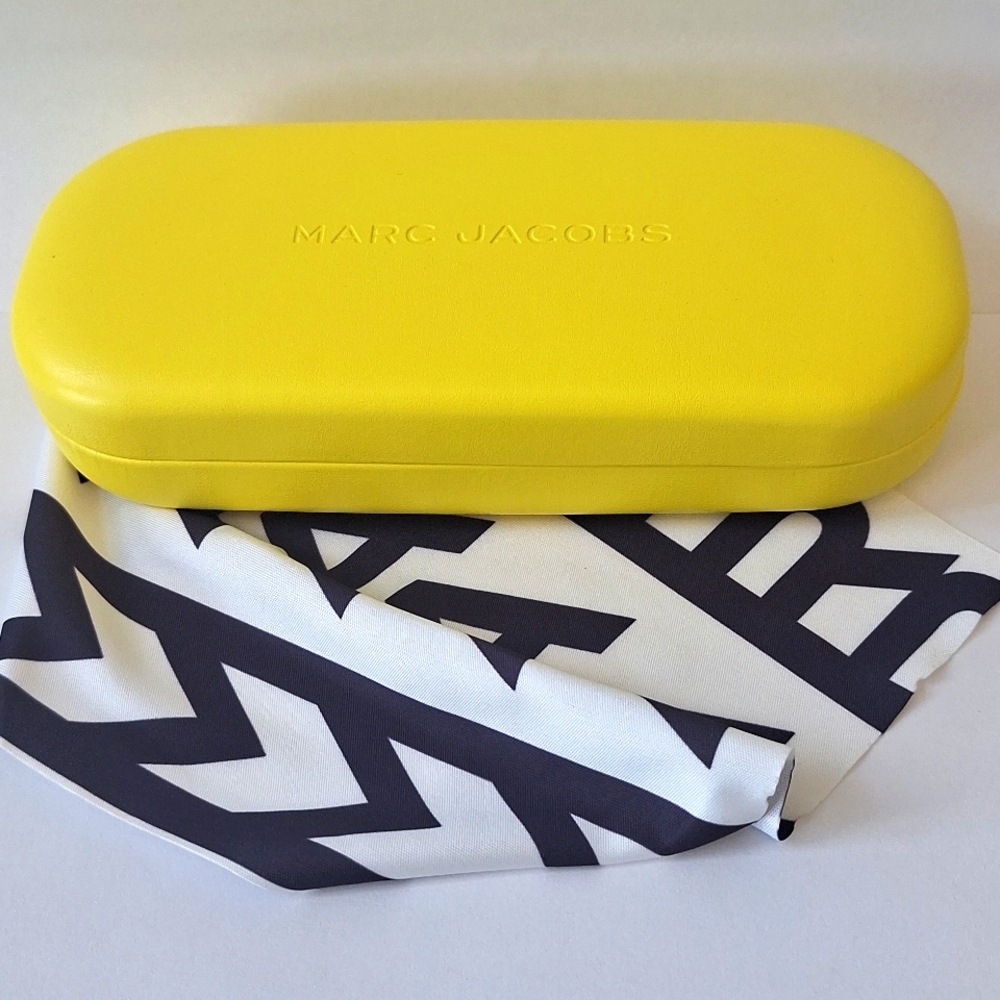 MARC JACOBS nice hardcase for sunglasses